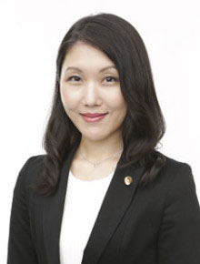 弁護士 島﨑 絢子